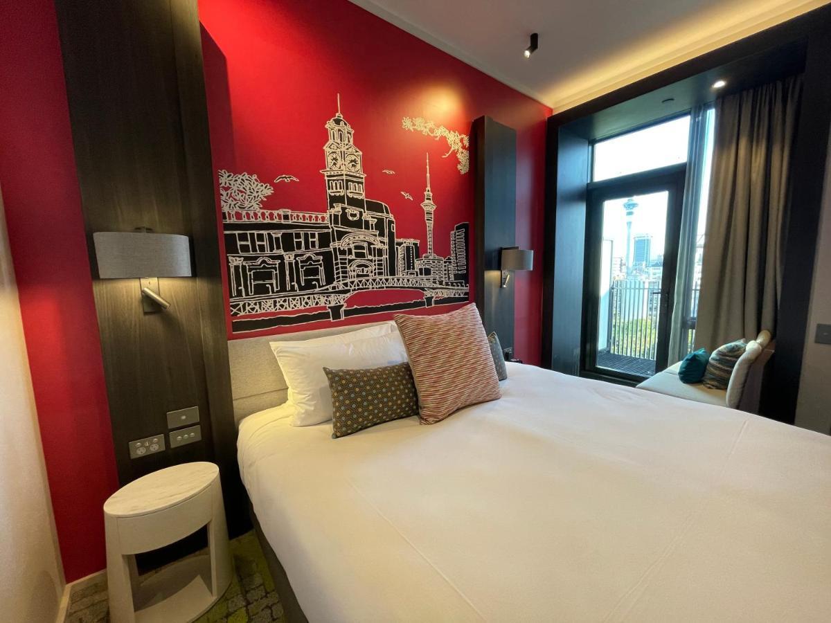 Mercure Auckland Queen Street Exterior photo