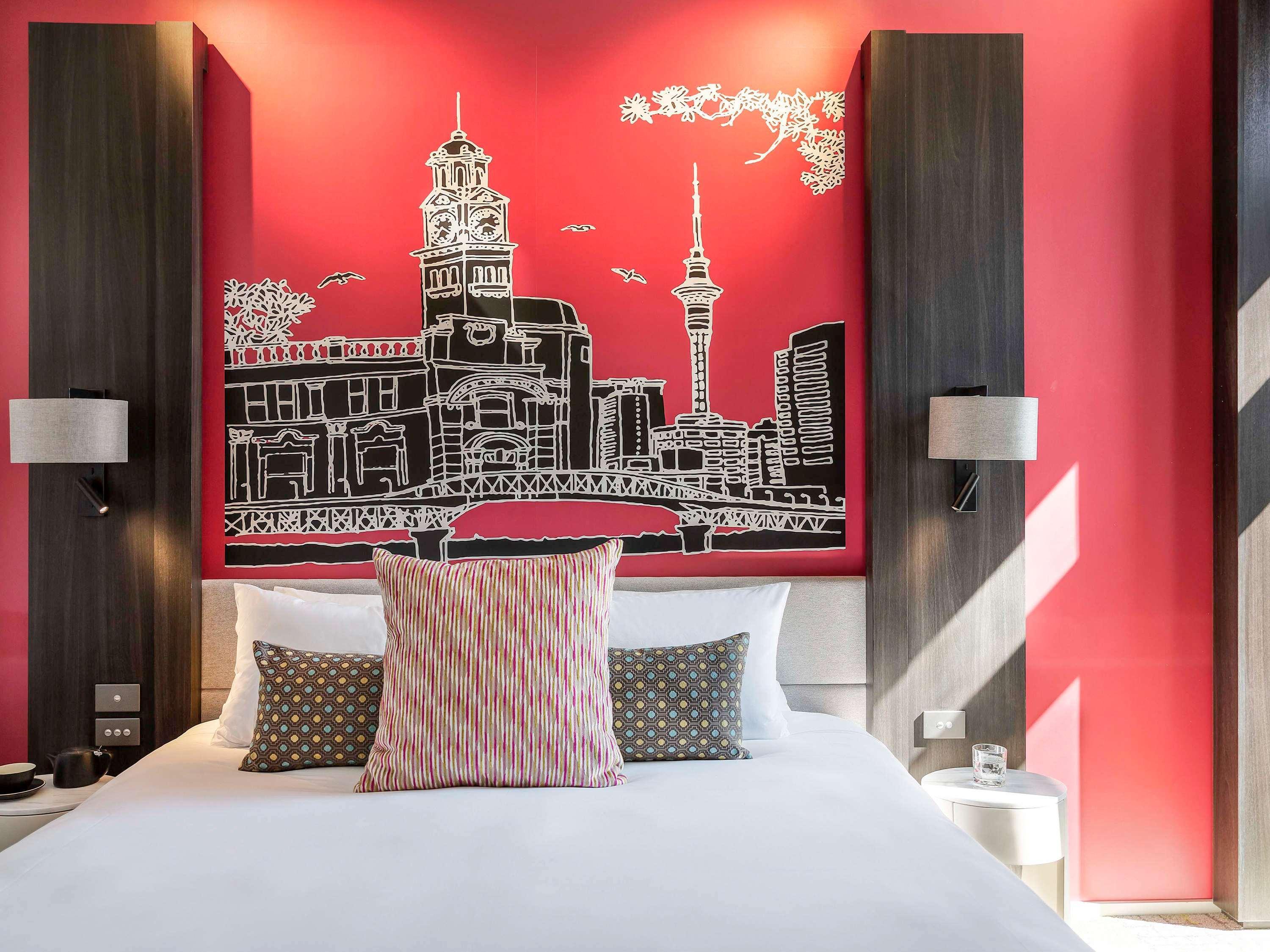 Mercure Auckland Queen Street Exterior photo