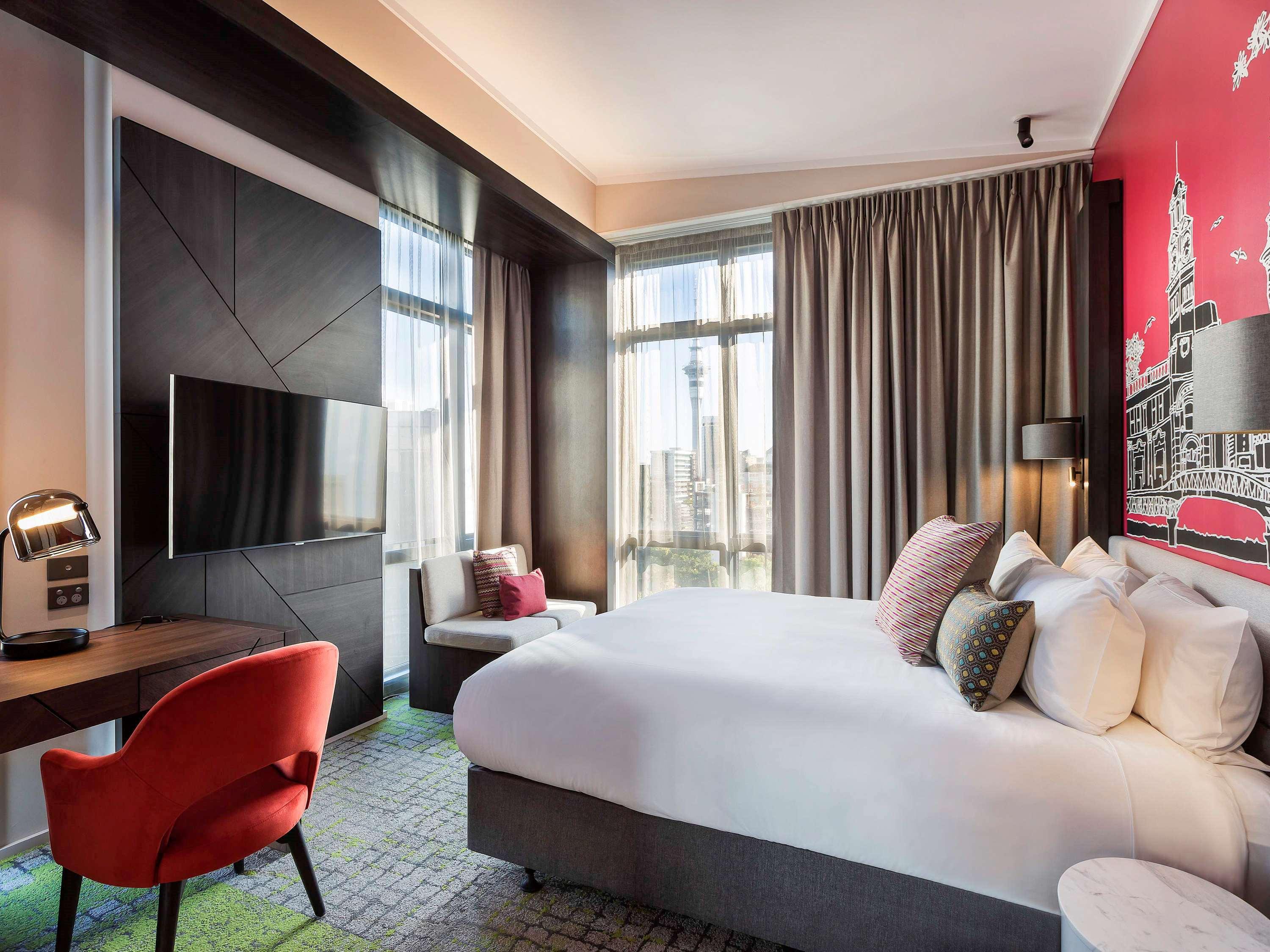 Mercure Auckland Queen Street Exterior photo