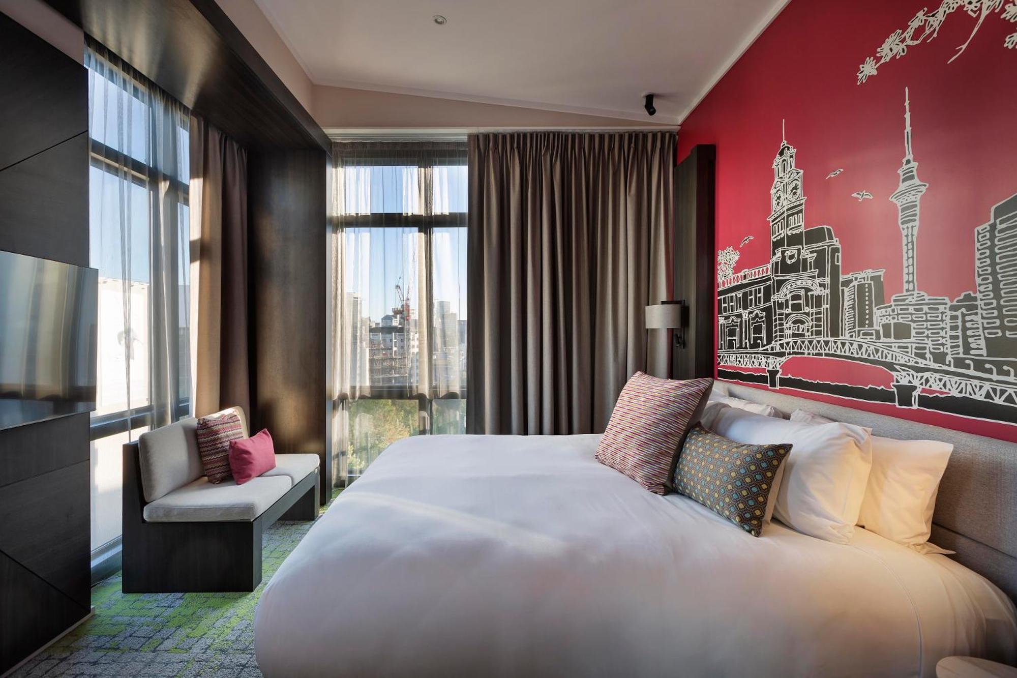 Mercure Auckland Queen Street Exterior photo
